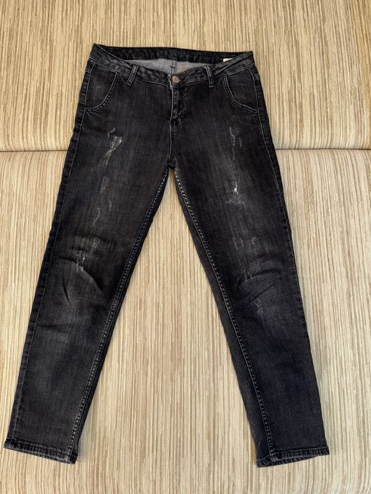 Джинси чорного кольору