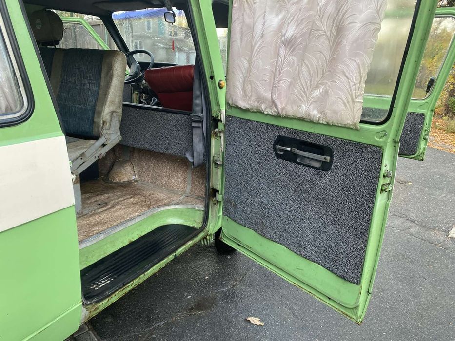 Мікроавтобус пасажир РАФ , на ходу, на ГАЗу, з документами порядок