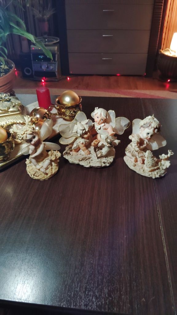 Figurki aniołki kolekcja