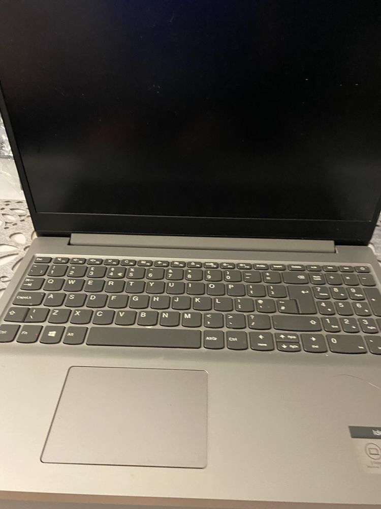 Laptop Lenovo ideapad S145
