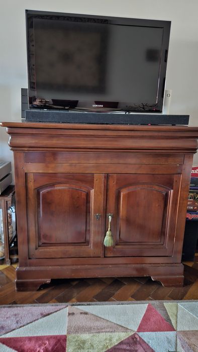 Móvel para televisão