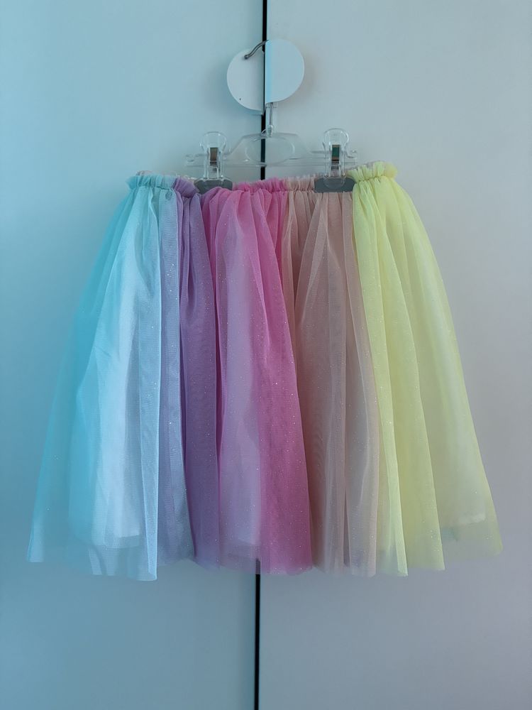 Tęczowa spódniczka H&M 134/140