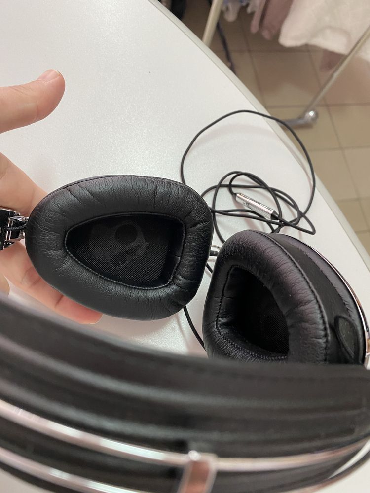 Słuchawki nauszne SKULLCANDY Aviator z mikrofonem Czarny