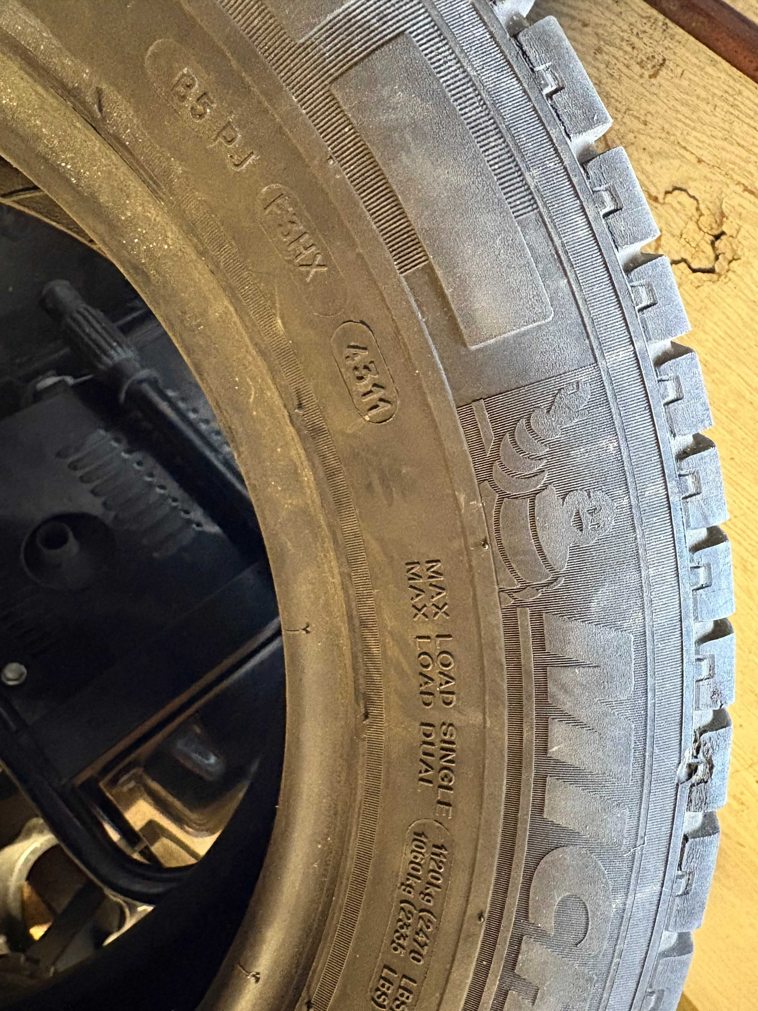 Opona 225/65 r16 C Michelin Agilis