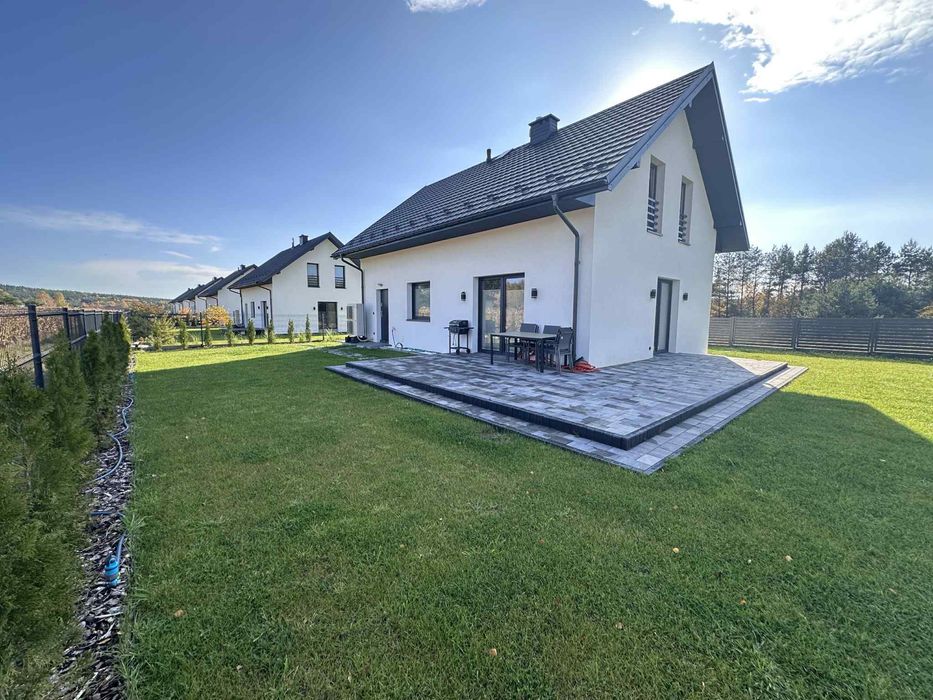 Dom wolnostojacy z garażem 120m2