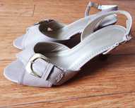 Śliczne beżowe ecru cieliste nowe buty Ariane rozmiar 38