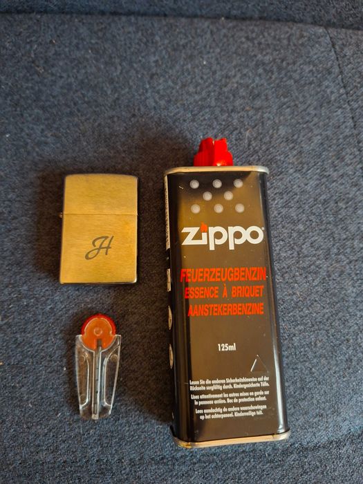 Zippo 19 z grawerem "H"