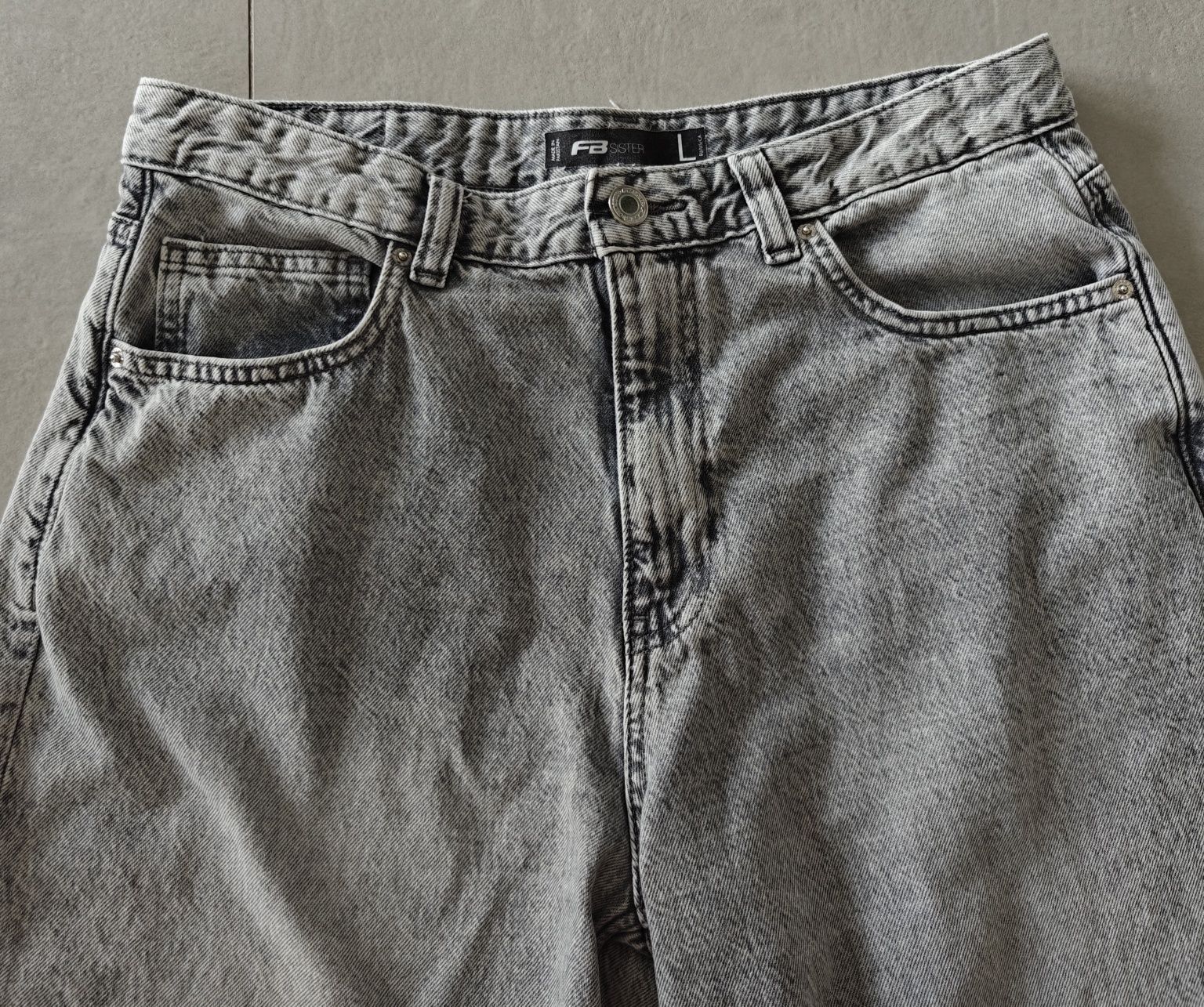 Jeansy typu baggy New Yorker