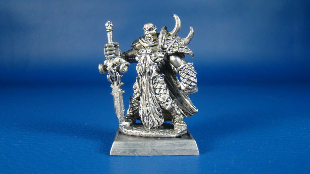 Metalowa Figurka Pogromca zła Borys do gry RPG DnD 30 mm