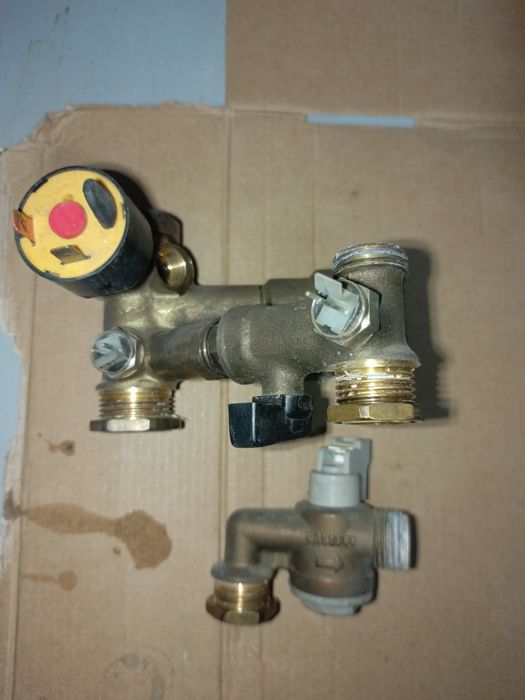 Запчастини до газового котла Domina C24 E F24E