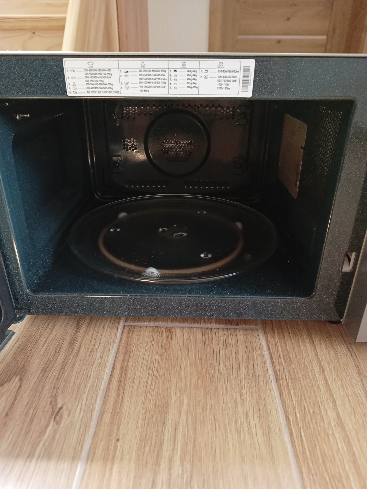 Sprzedam mikrofalówkę Samsung