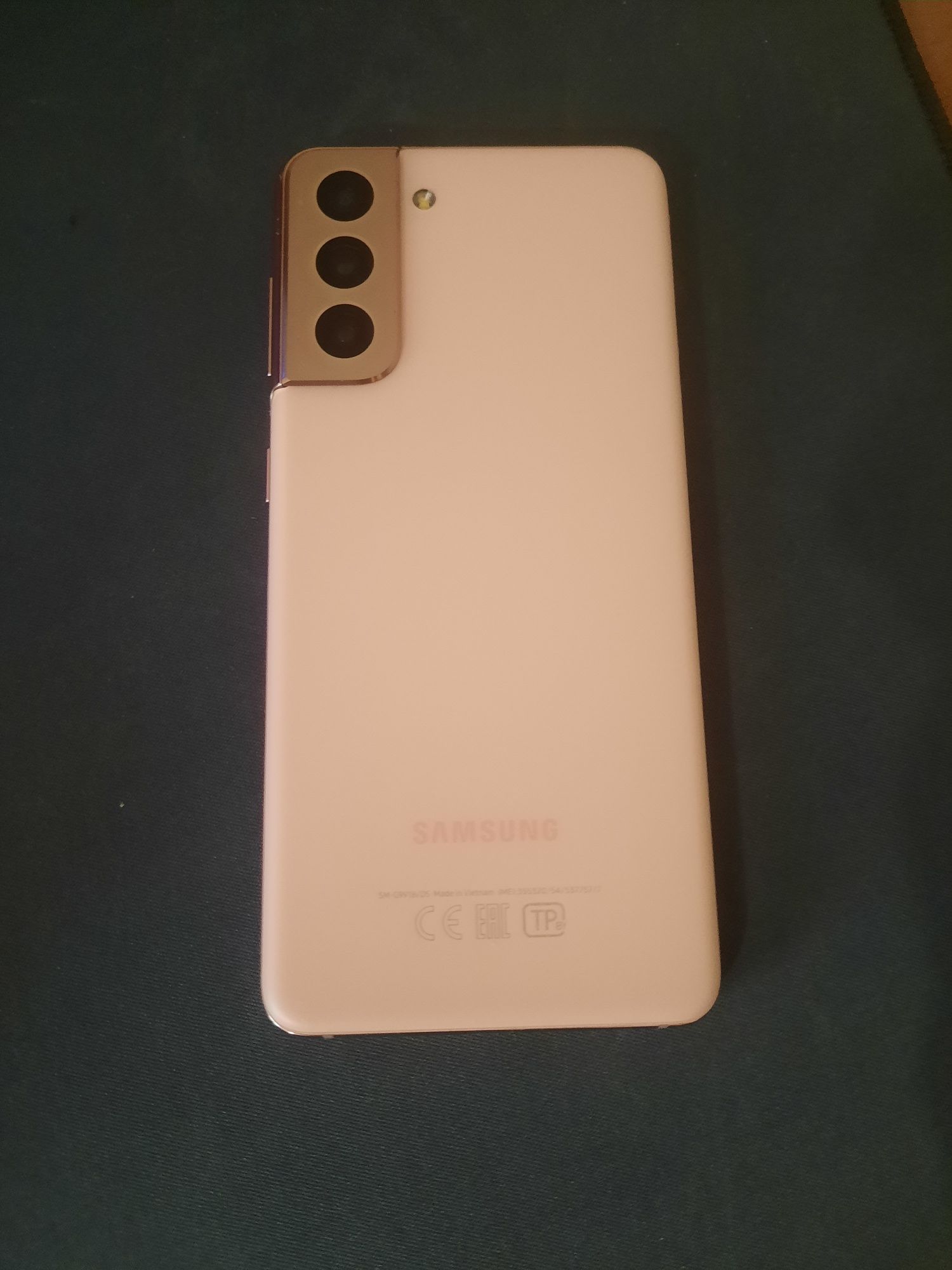Galaxy s21 128/8