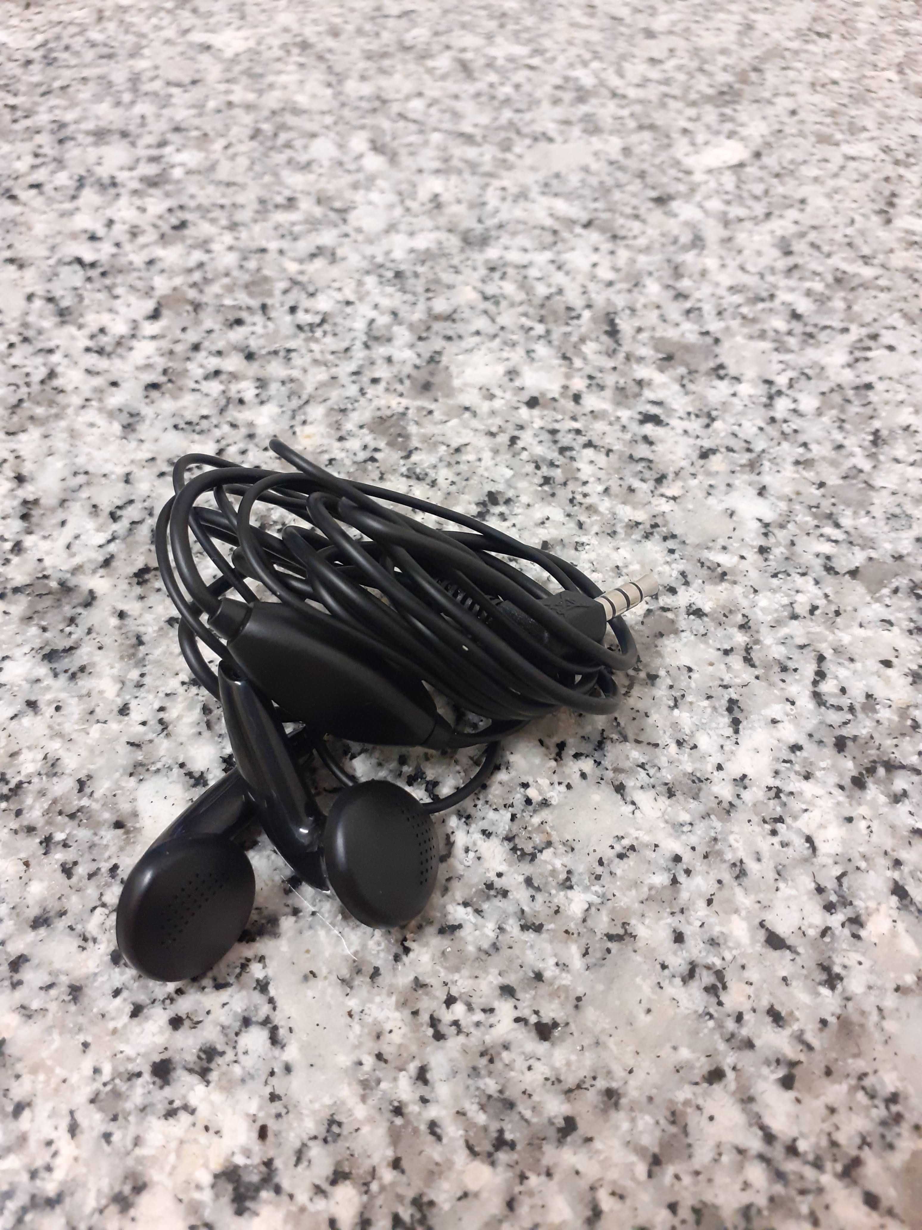 Fones de Ouvido nunca usados