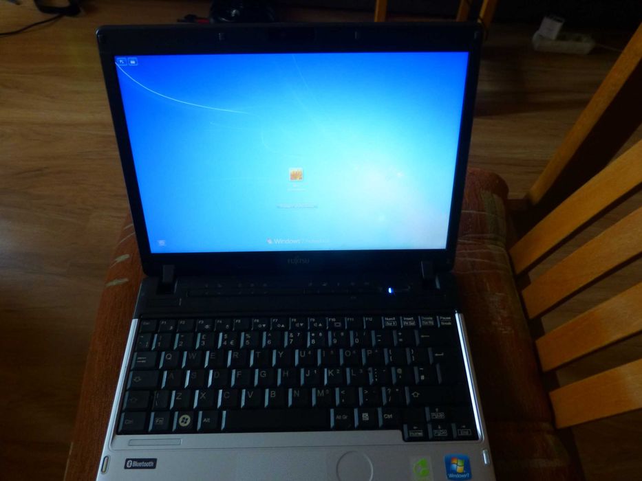 Laptop Fujitsu Lifebook P 701 i3 SSD 128GB