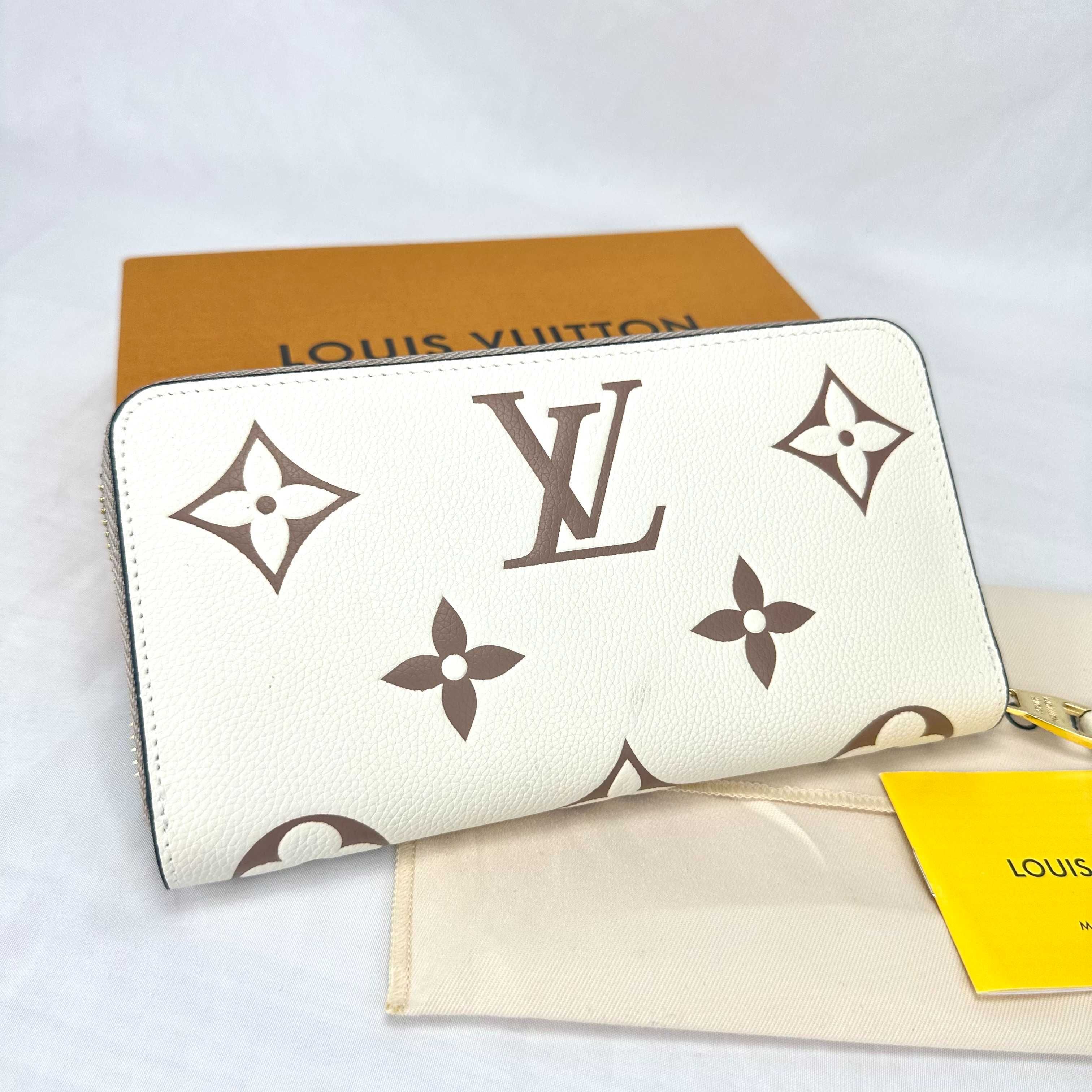 LOUIS VUITTON Długi portfel z portmonetką