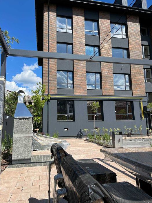 ЦЕНТР однокімнатна в клубному будинку є ГАЗ