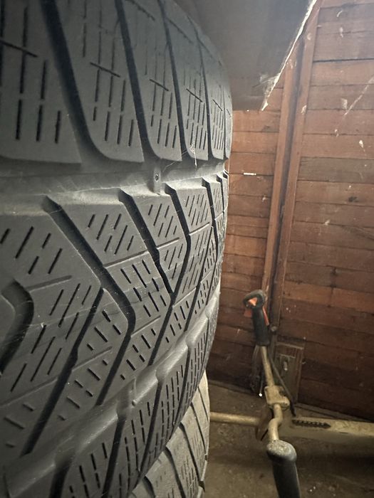 Opony zimowe Pirelli Scottozero 255/45/20