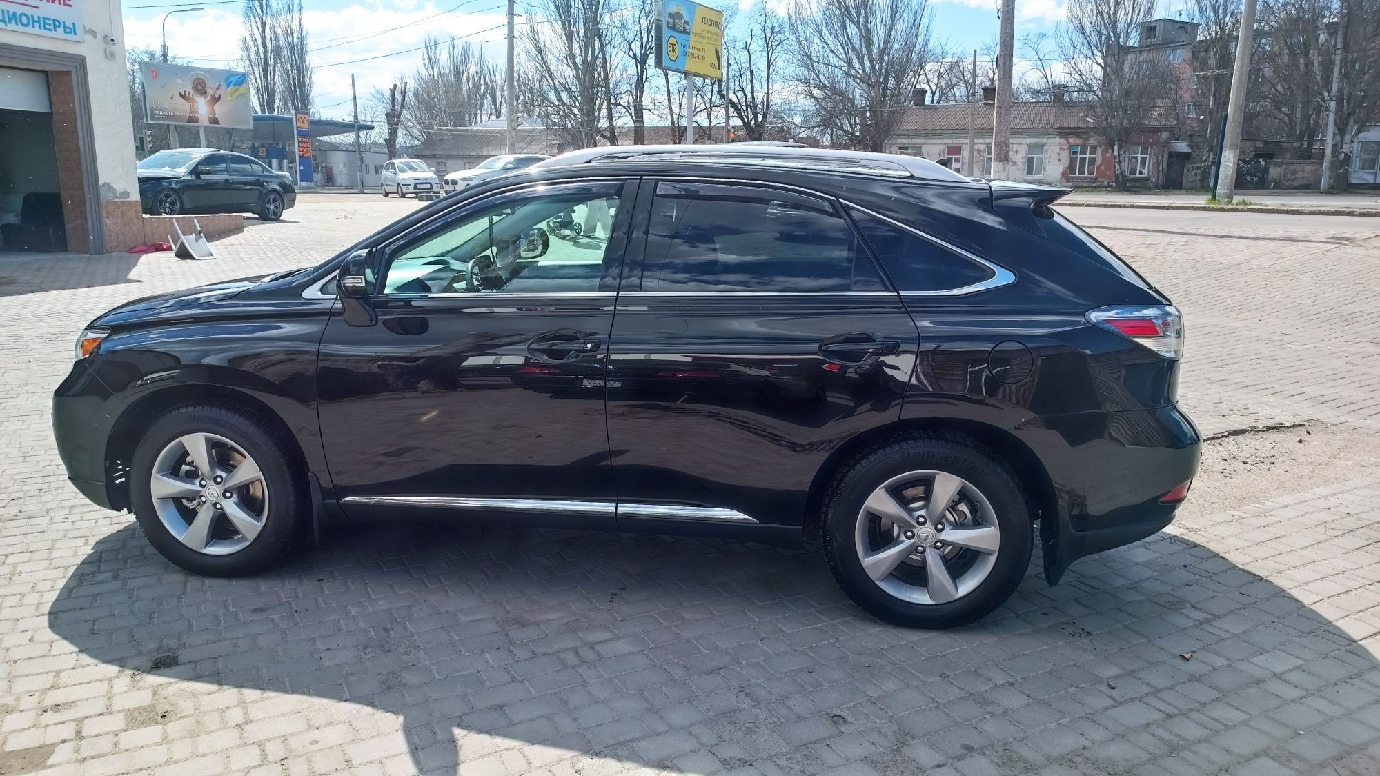 Lexus RX 2011 г газ Бензин