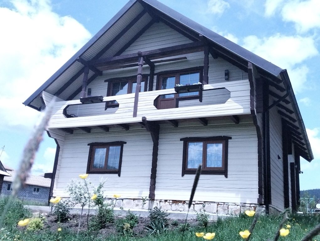 Котедж РуТа на 8-10 чоловік відпочинок у Карпатах