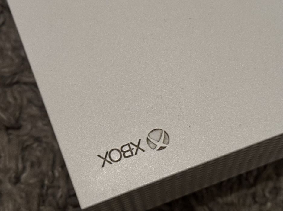 Konsola xbox one s bez kontrolera