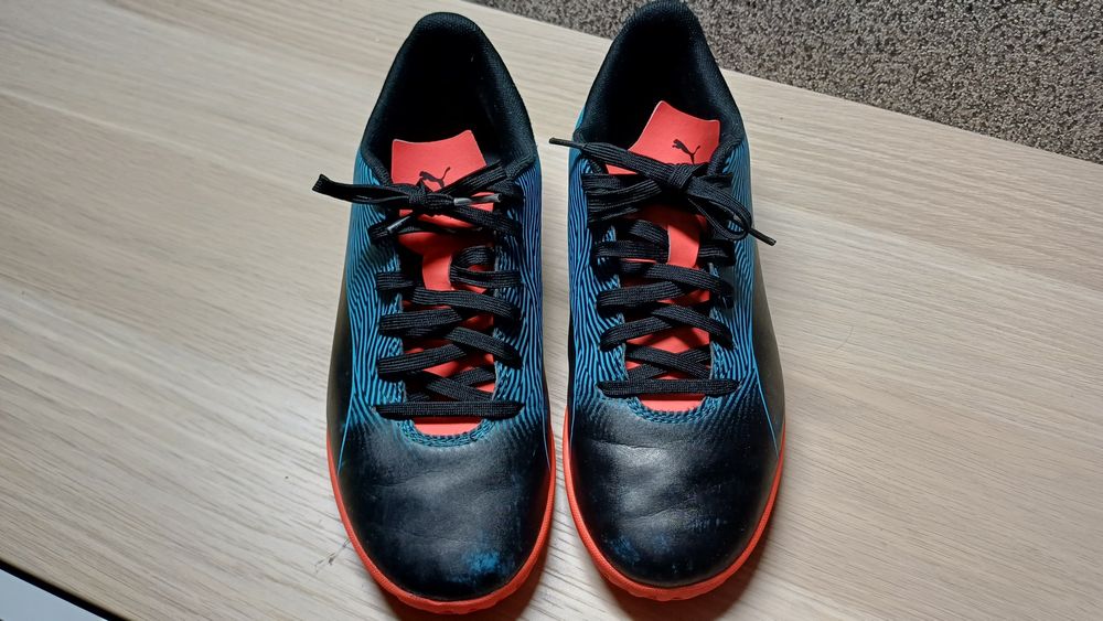 Halówki marki Puma rozmiar 40 (25,5 cm)