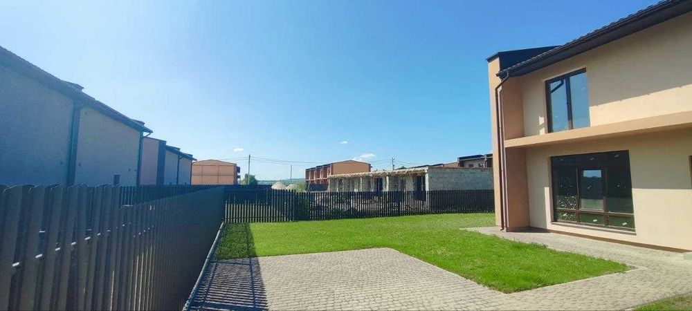 Котедж 94 м2 в новому котеджному містечку. єОселя