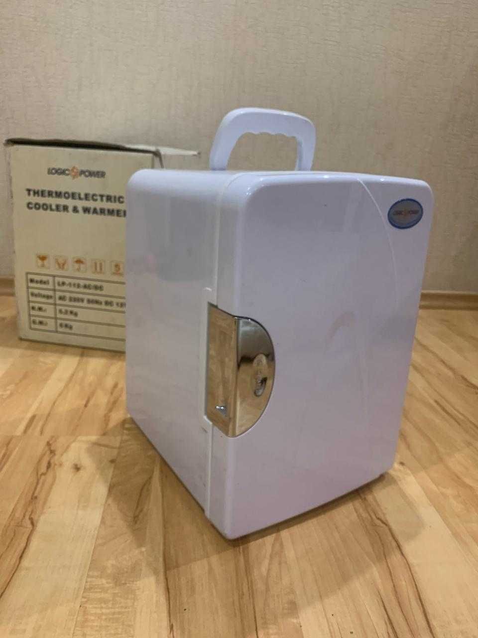 Міні-холодильник LogicPower LP-112-AC/DC
