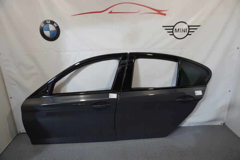 BMW G30 Дверь правая левая Разборка шрот запчасти Седан Универсал ШРОТ
