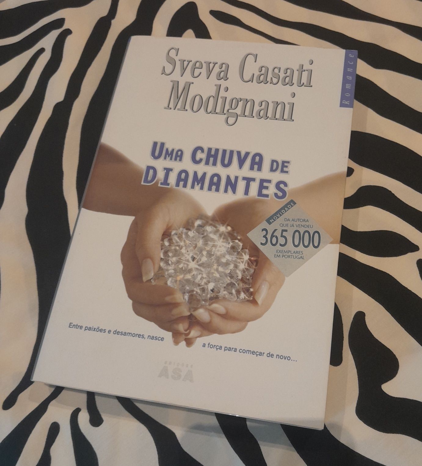 Uma Chuva de Diamantes - Sveva Casati Modignani