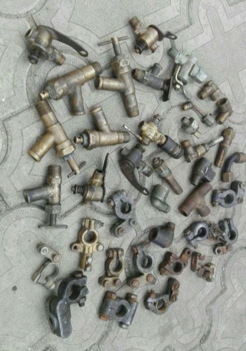 Помпы Уаз,Газ 21,24,шкив,краны,крышки,термостаты,подшипники,флянцы,вал