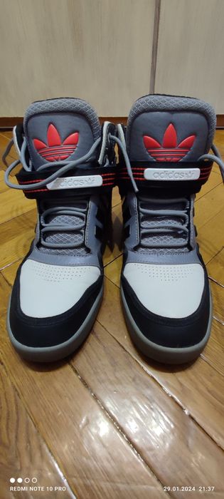 Кросівки Адидас сникерсы на танкетке