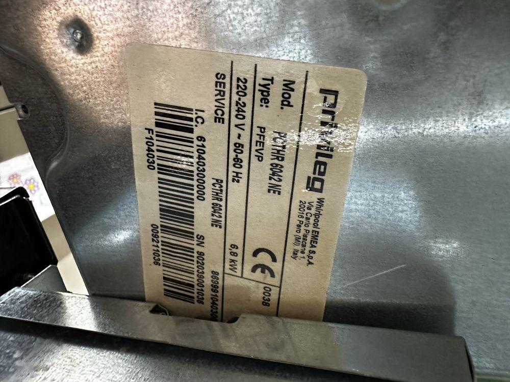 Zestaw Privileg – piekarnik PHVR6 OH5V2 IN + płyta PCTHR6042 NE
