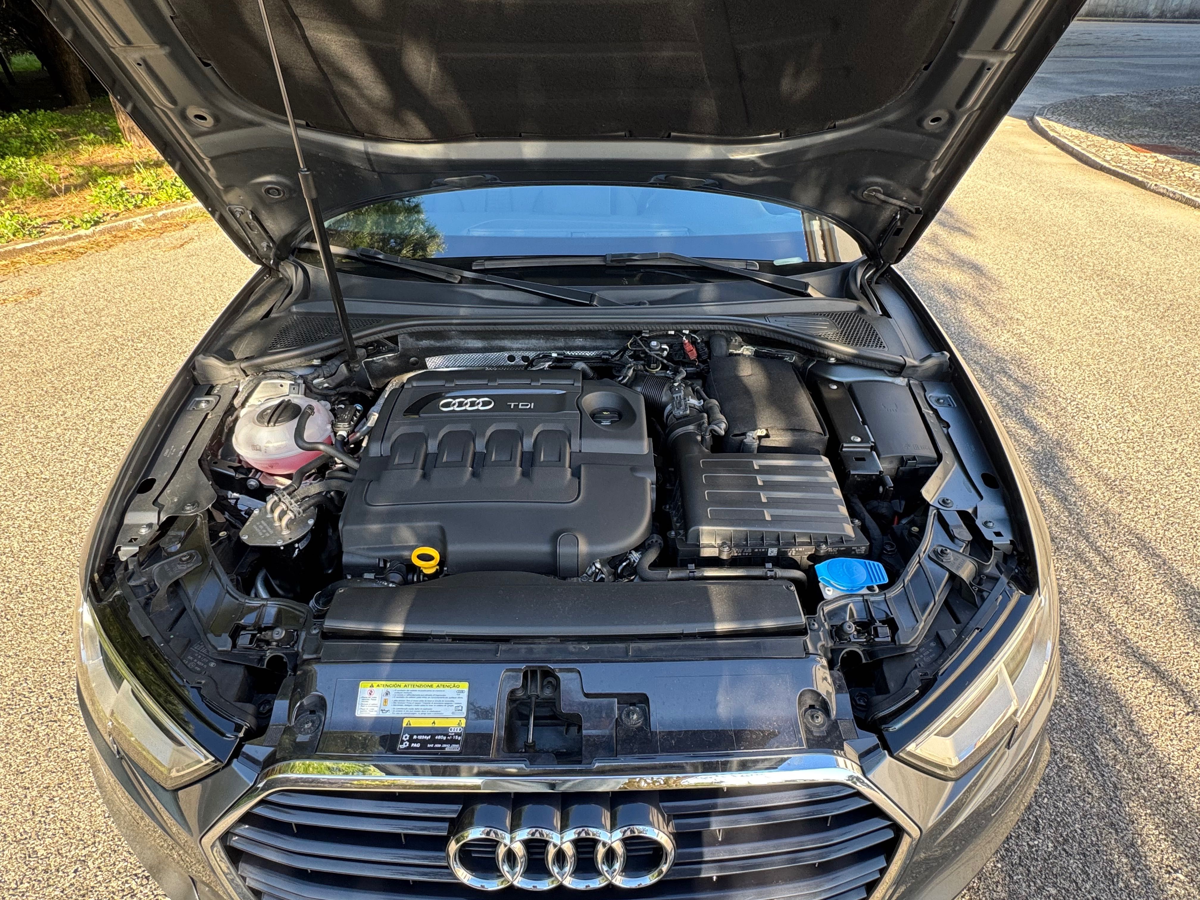 Audi A3 S-line Limousine 1.6TDI 110cv 38mil km