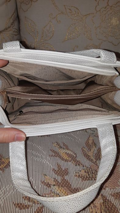 Продам женскую сумочку