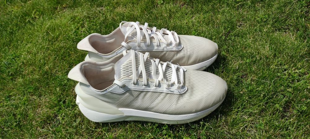 Кросівки літні Adidas Avryn