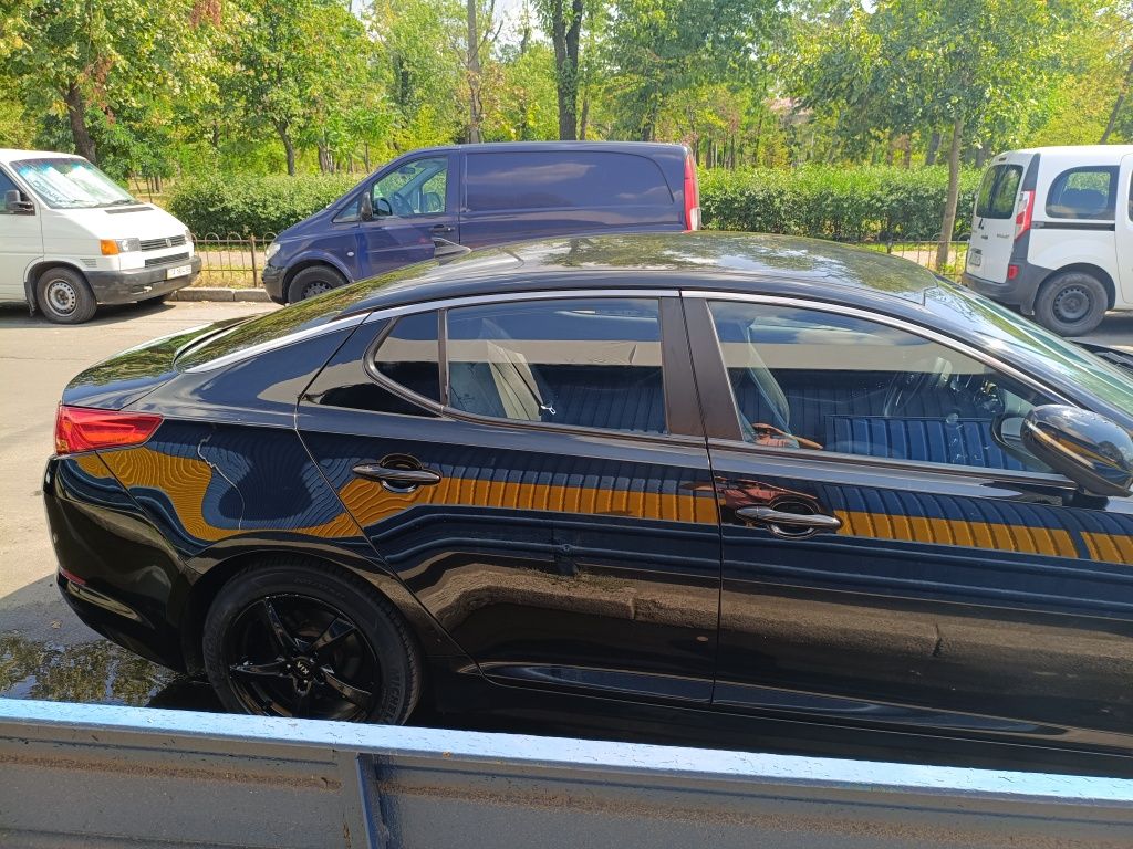 Kia K5 2012 года