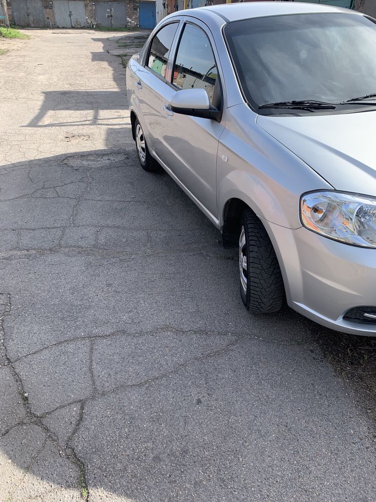 Продам Chevrolet Aveo 1.5 газ/бензин,кондиционер,ГУР,стеклоподьемники