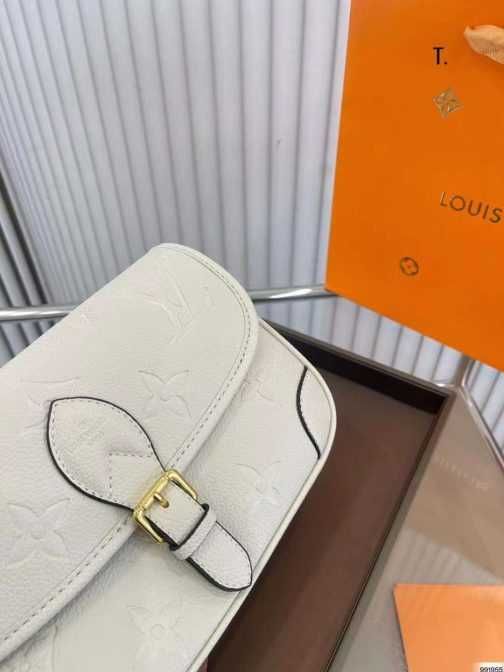 Torebka damska elegancka Louis Vuitton 555-10