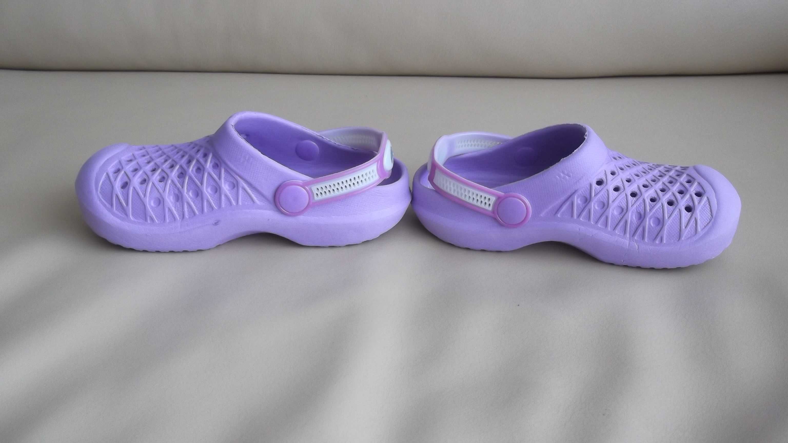 crocs de menina cor lilas