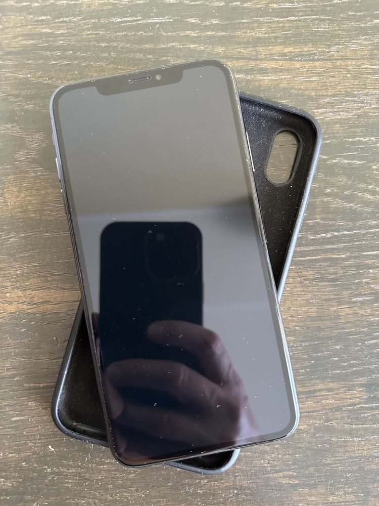 Телефон IPhoneXS