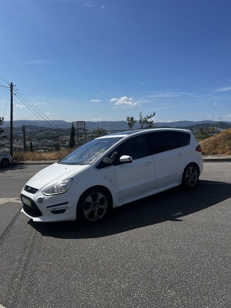 Ford S-Max 2.0 TDCi Titanium • 7 Lugares • Teto Panorâmico • 2011