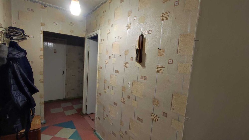 Здається 2х кімнатна квартира в м-ні Артема, простий стан, все є. ЗСУ+