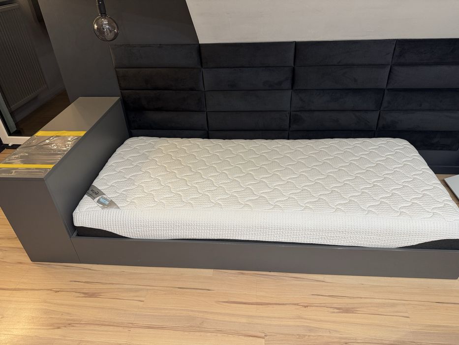 Łozko mlodziezowe z materacem