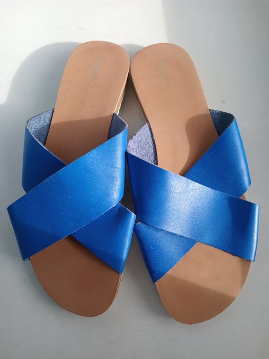 Шльопки шкіряні 39 р.