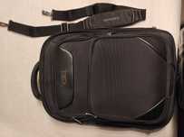 Mochila preta Roncato para portátil