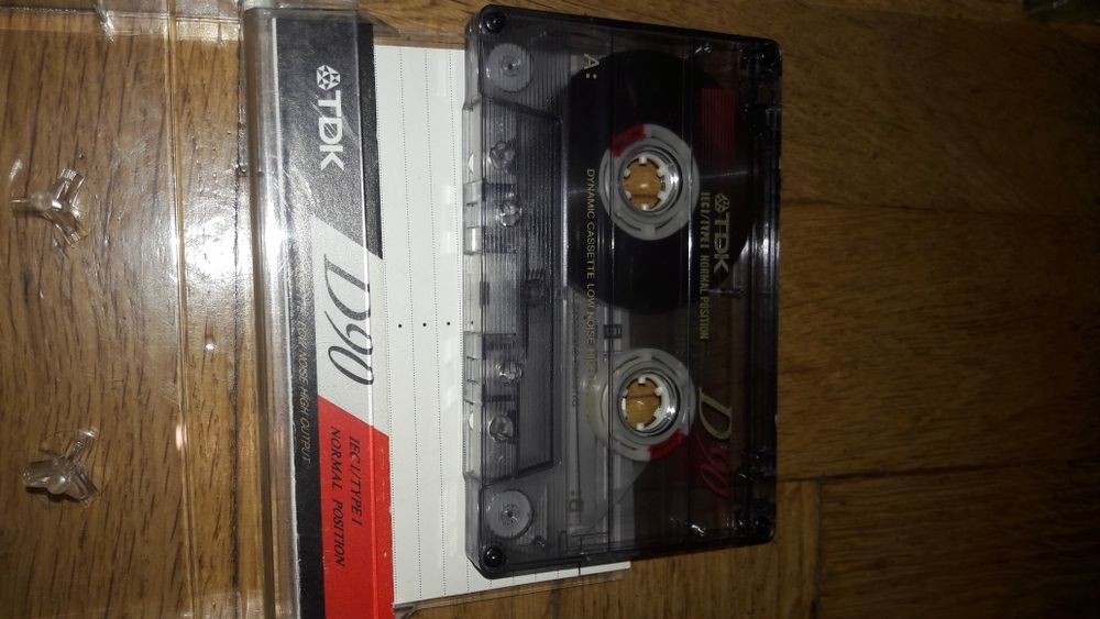Кассеты TDK D90. Стандартные коробки.