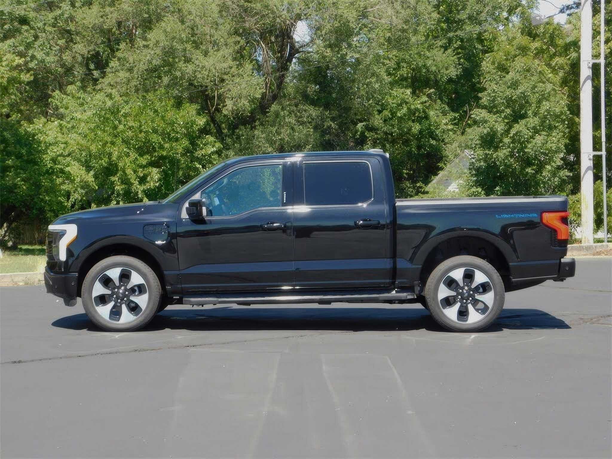 Ford F-150 Lightning 2022