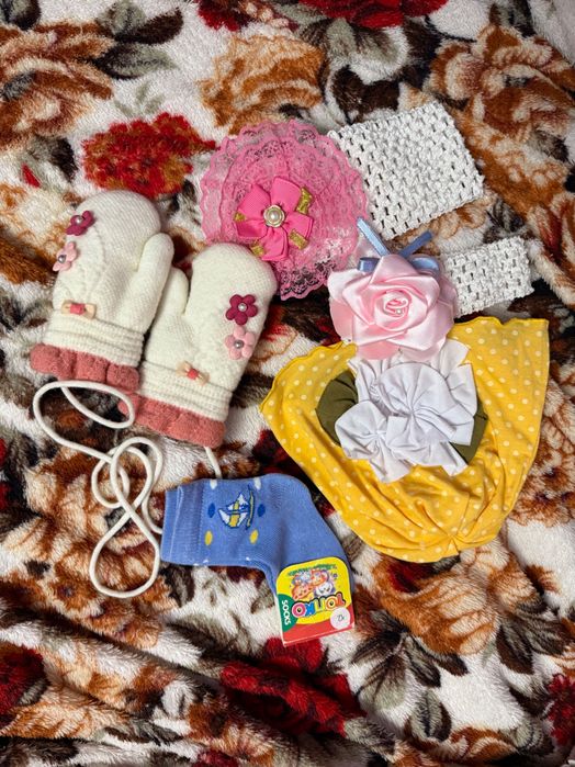 Повʼязки, шапочка, рукавички