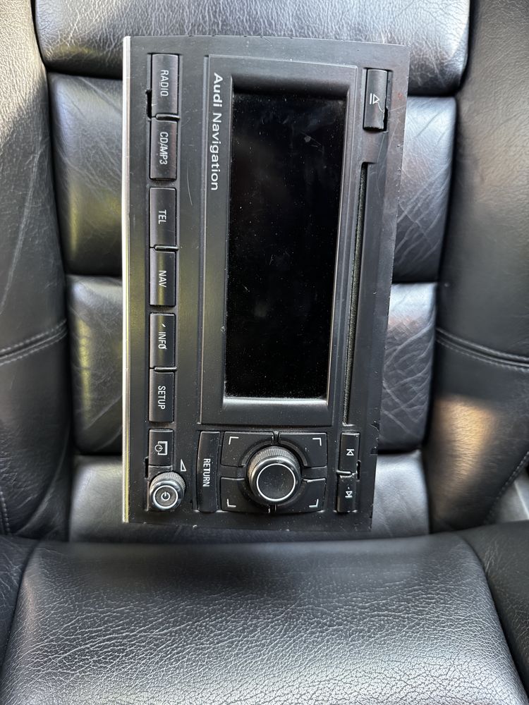 Продам  RNS магнитофон audi a4 b6/b7 +bluetooth