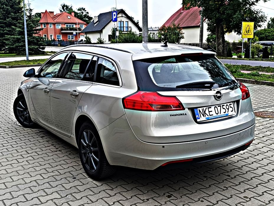 *Opel Insignia*1.8 benzyna* Bogate wyposażenie* Super stan*